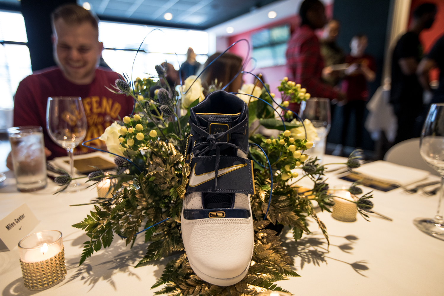 An Evening with The Swoosh: Nike Celebrates LBJ’s “25 Straight” with 25 Fans.