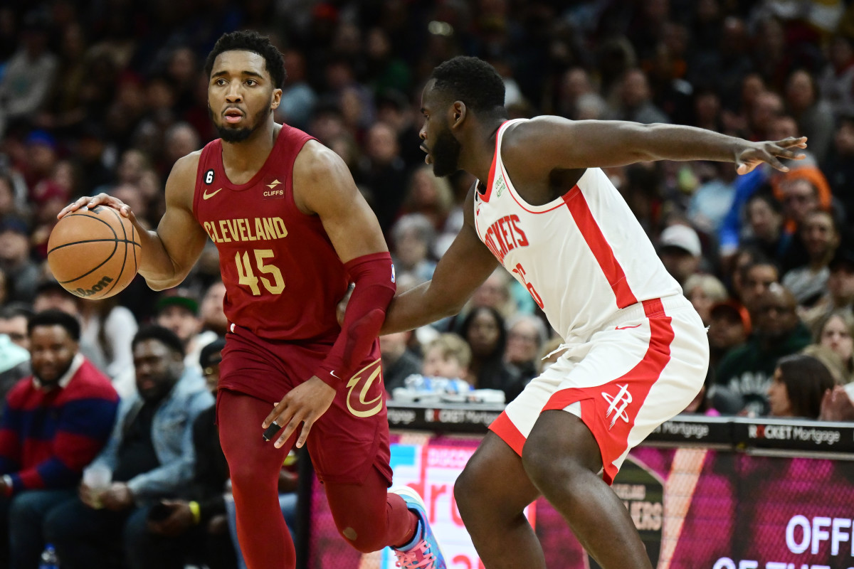 Live Thread: Rockets @ Cavs – Cavs: The Blog